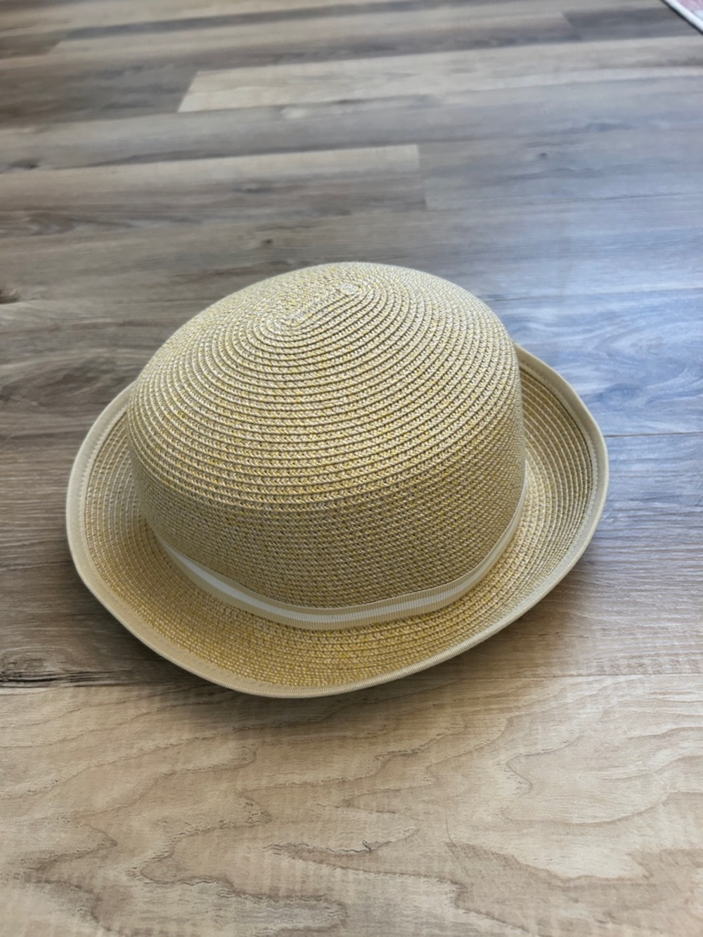 Straw Sun Hat with White Band - Light Natural